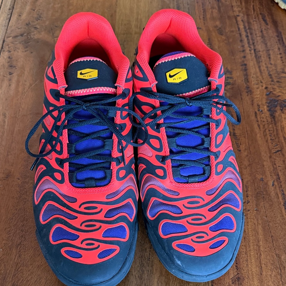 Nike Running Sneakers - Red, Blue & Black
